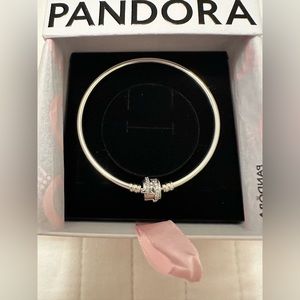 Pandora Moments Shooting Star Bangle- Silver, 7.5 in